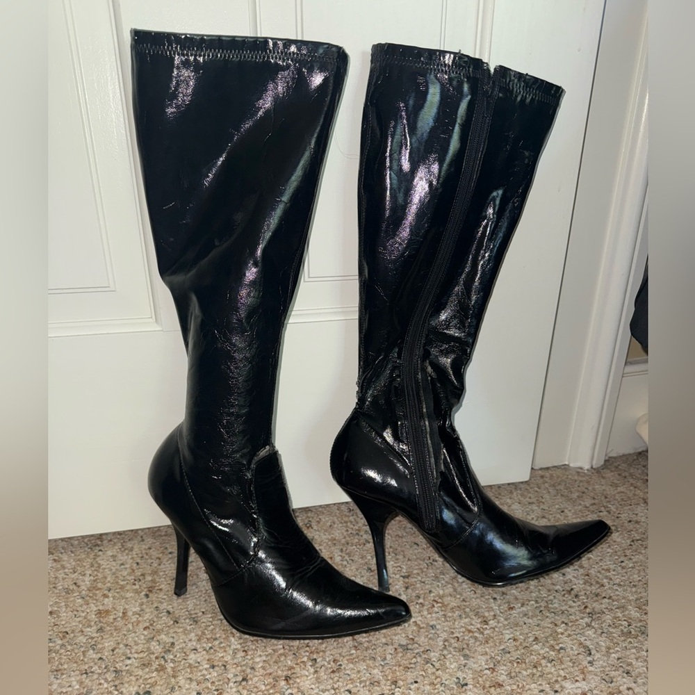 Black Knee-High Stiletto Boots